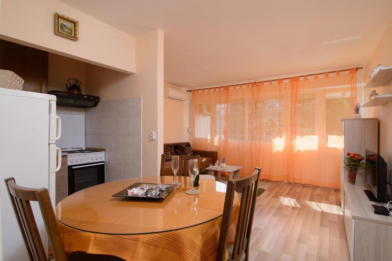 Ante Apartment Split Exterior photo